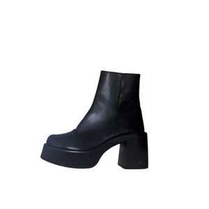 Steve Madden joltz ankle boots